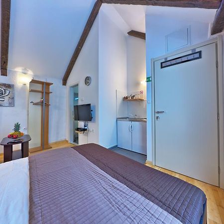 Studio Sime Apartment Split Ruang foto