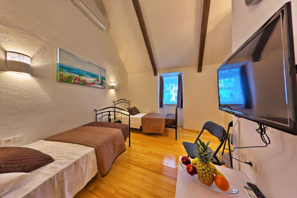 Studio Sime Apartment Split Ruang foto