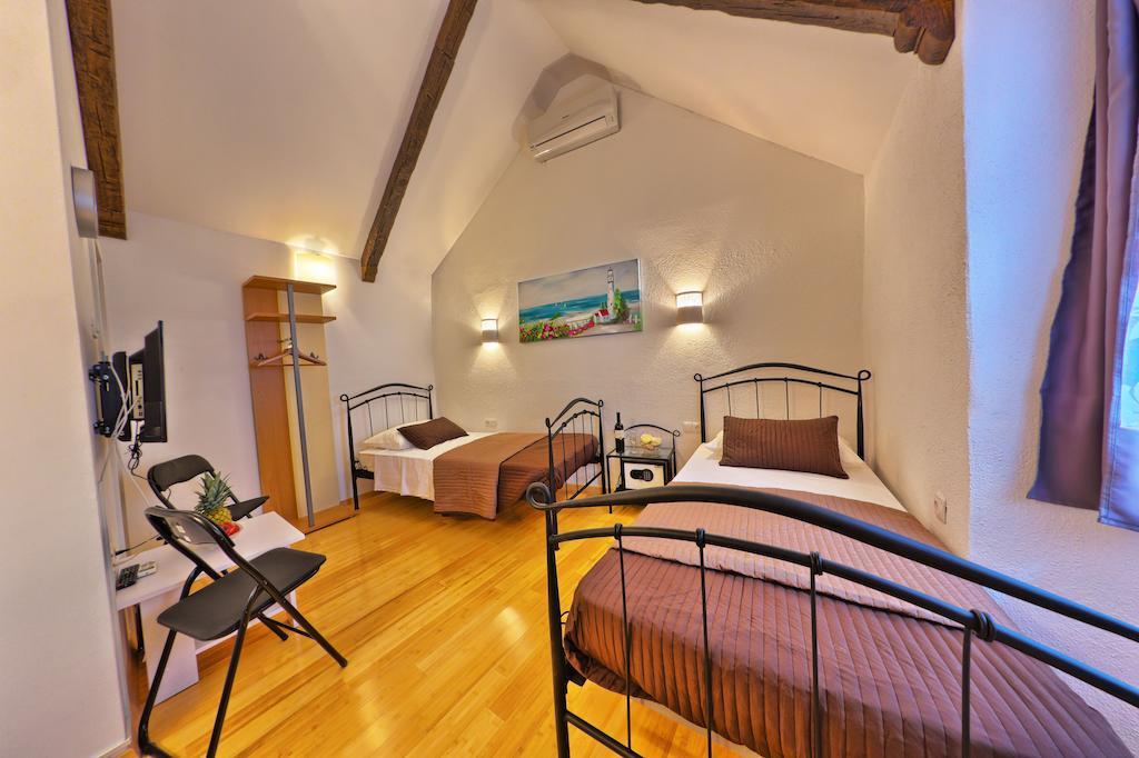 Studio Sime Apartment Split Ruang foto