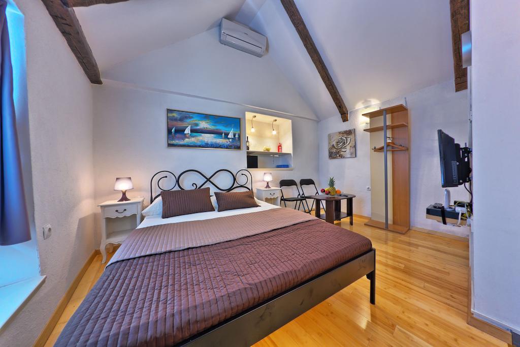 Studio Sime Apartment Split Ruang foto